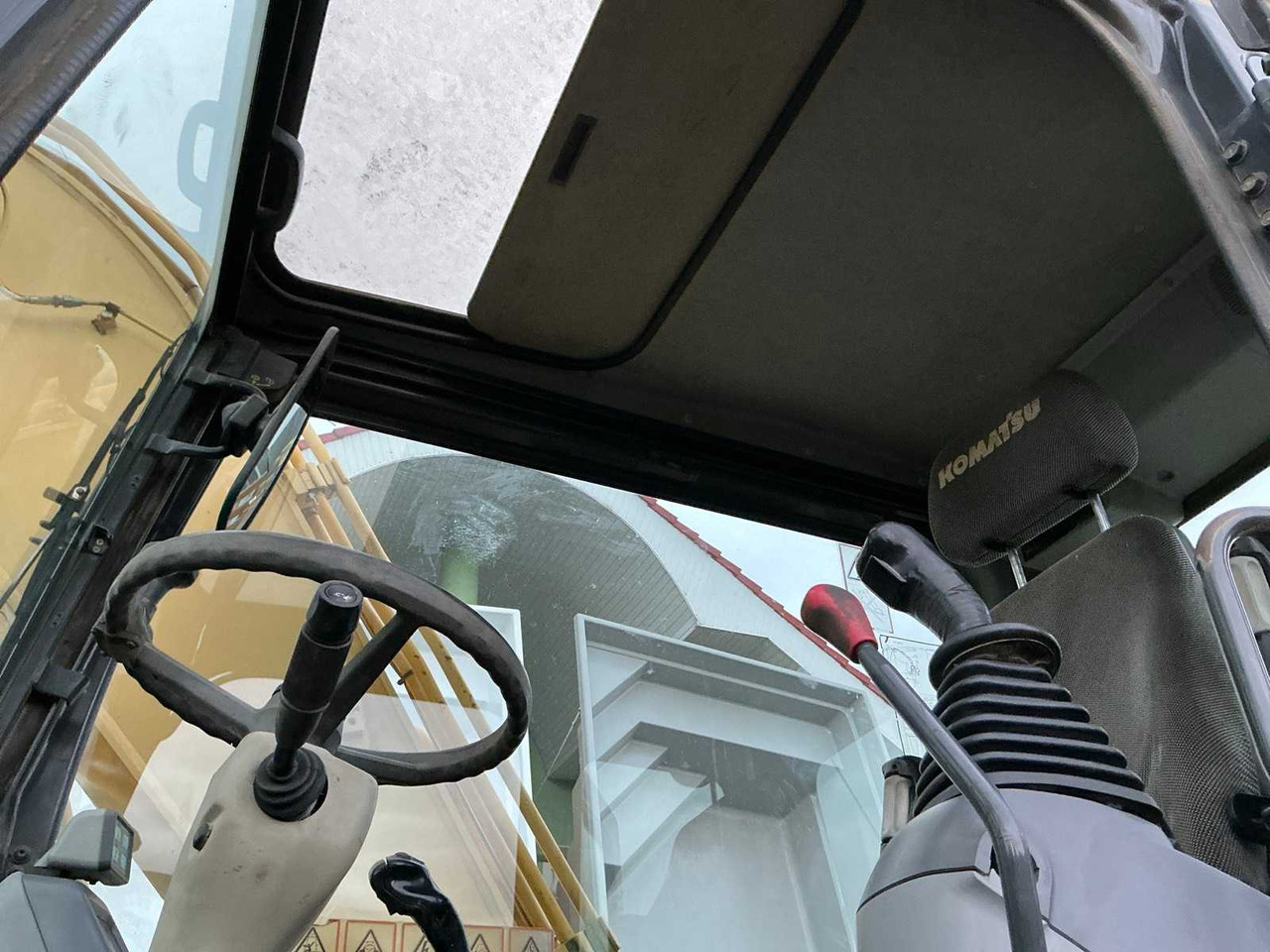 Escavatore gommato Komatsu PW 130 -7K: foto 35