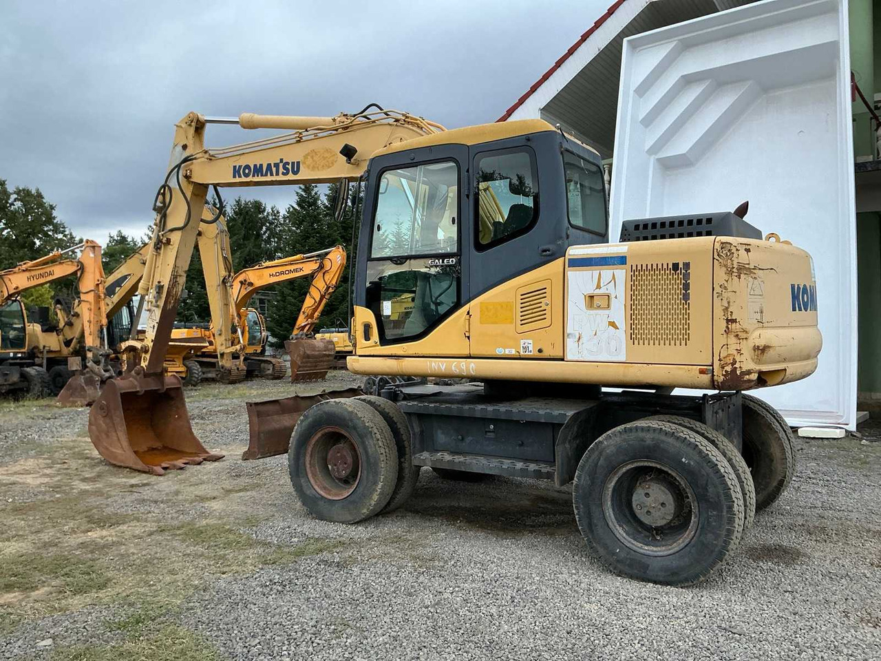 Escavatore gommato Komatsu PW 130 -7K: foto 8