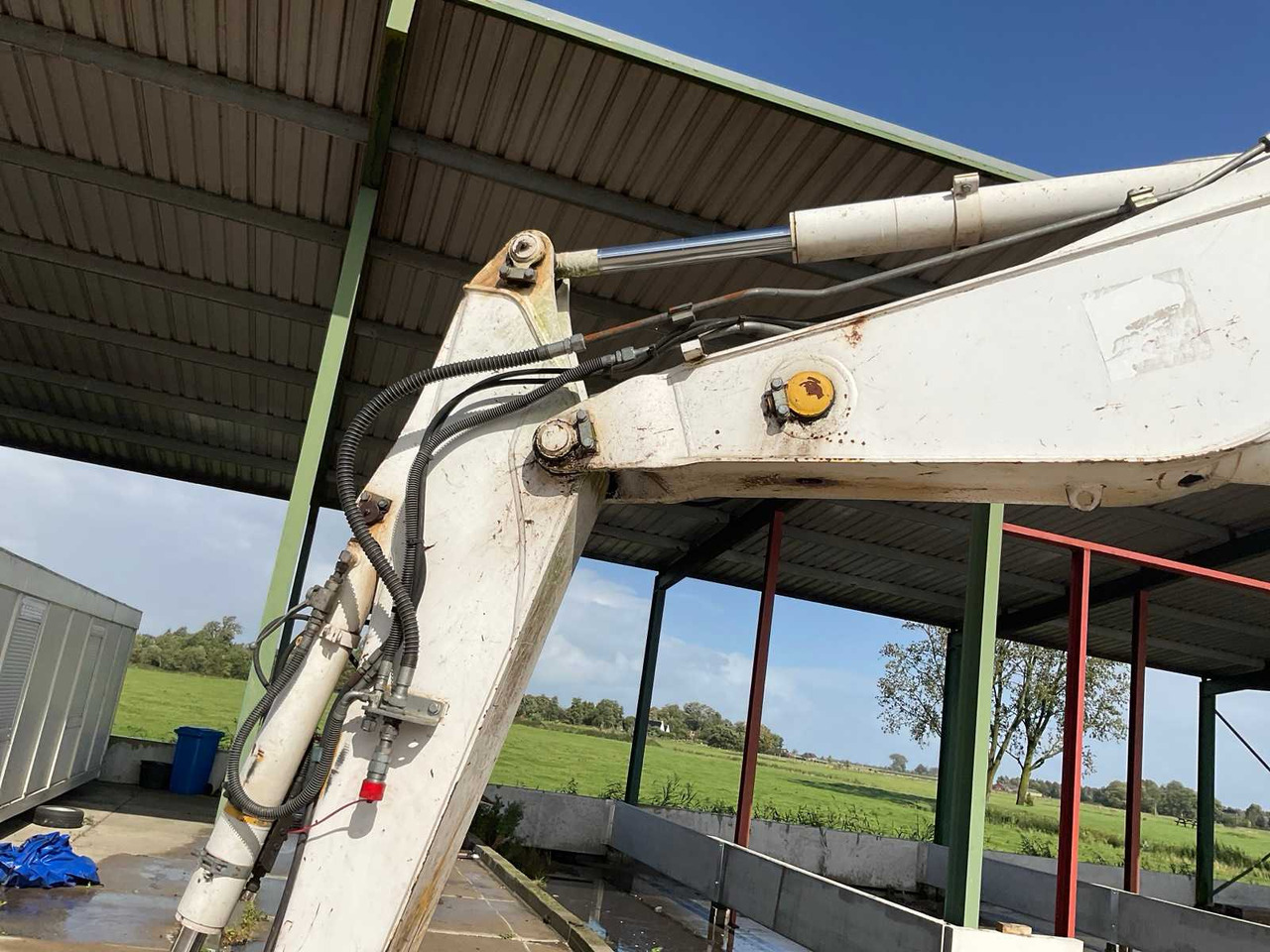 Escavatore gommato Komatsu PW 98MR-6: foto 16