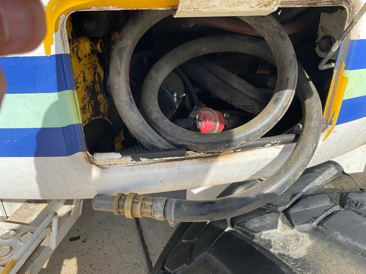 Escavatore gommato Komatsu PW 98MR-6: foto 23