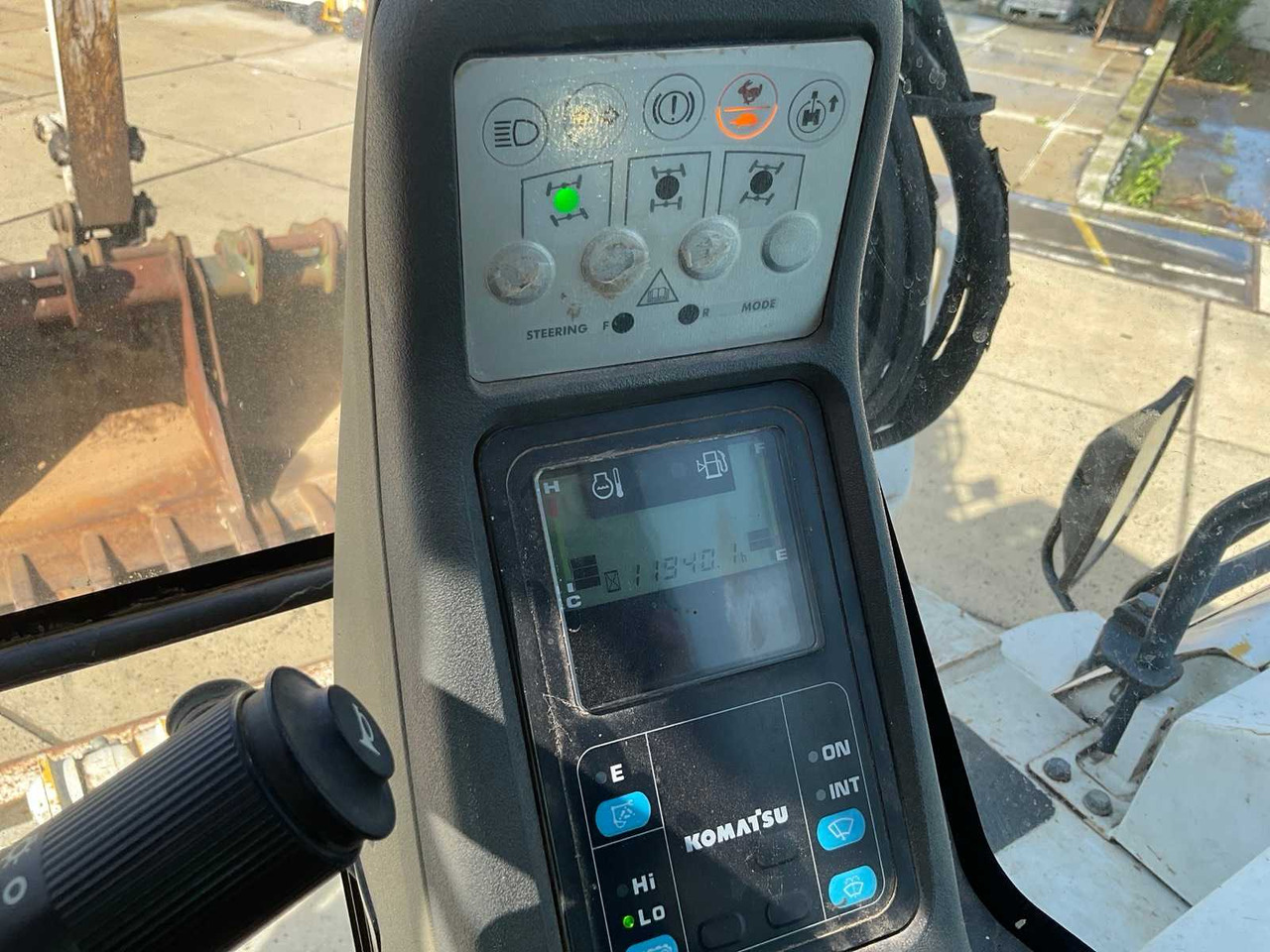 Escavatore gommato Komatsu PW 98MR-6: foto 35