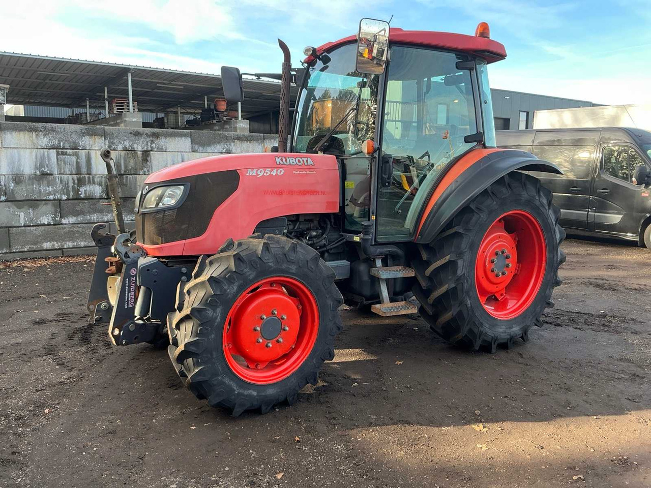 Kubota 2008 KUBOTA M9540H-C FOUR WHEEL DRIVE FARM TRACTOR - Trattore: foto 1 Kubota 2008 KUBOTA M9540H-C FOUR WHEEL DRIVE FARM TRACTOR - Trattore: foto 1