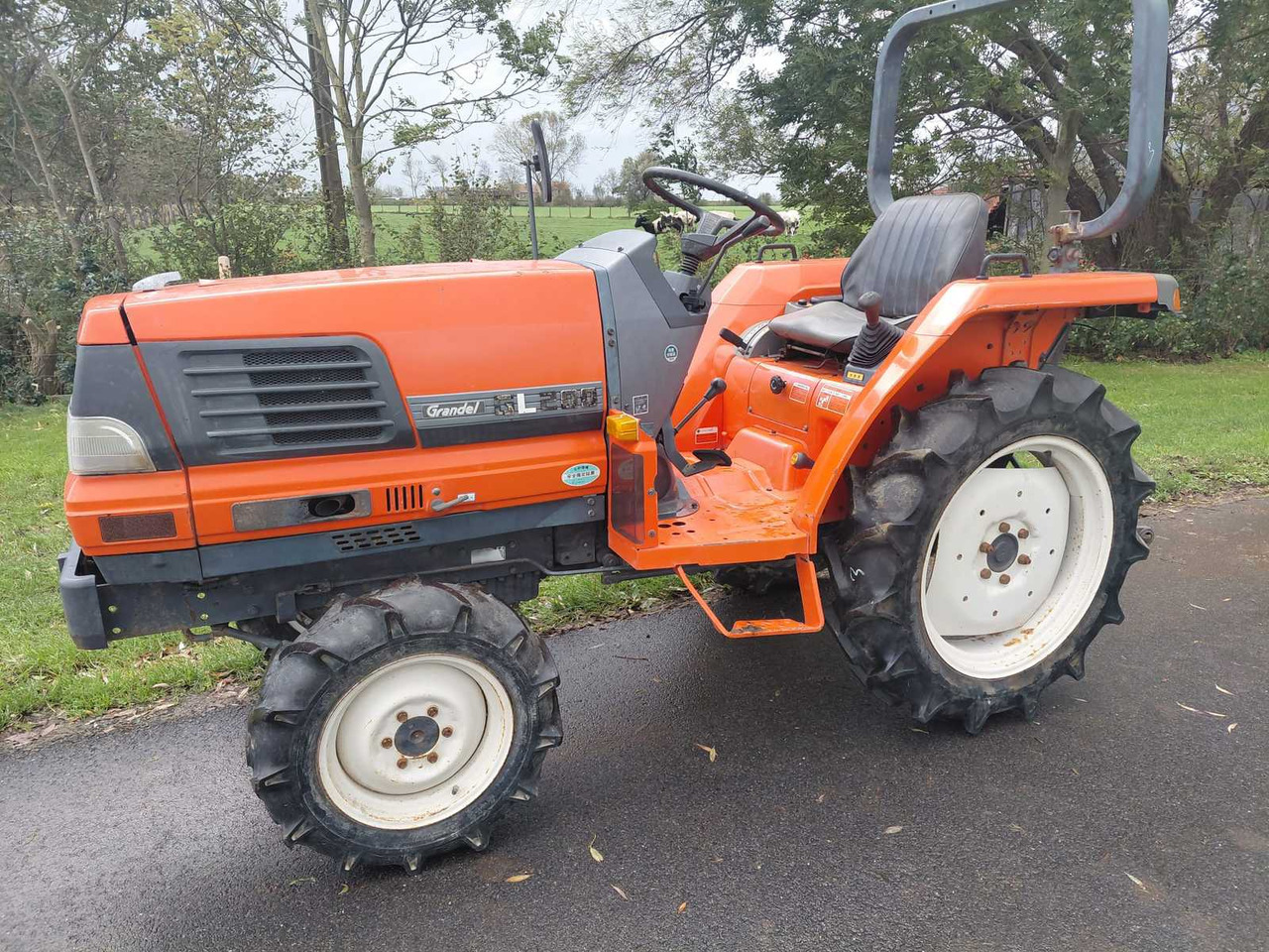 Kubota GL 200 - Trattore piccolo: foto 3 Kubota GL 200 - Trattore piccolo: foto 3