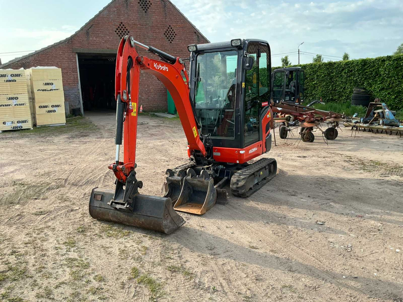 Kubota KX019-4 - Miniescavatore: foto 1 Kubota KX019-4 - Miniescavatore: foto 1