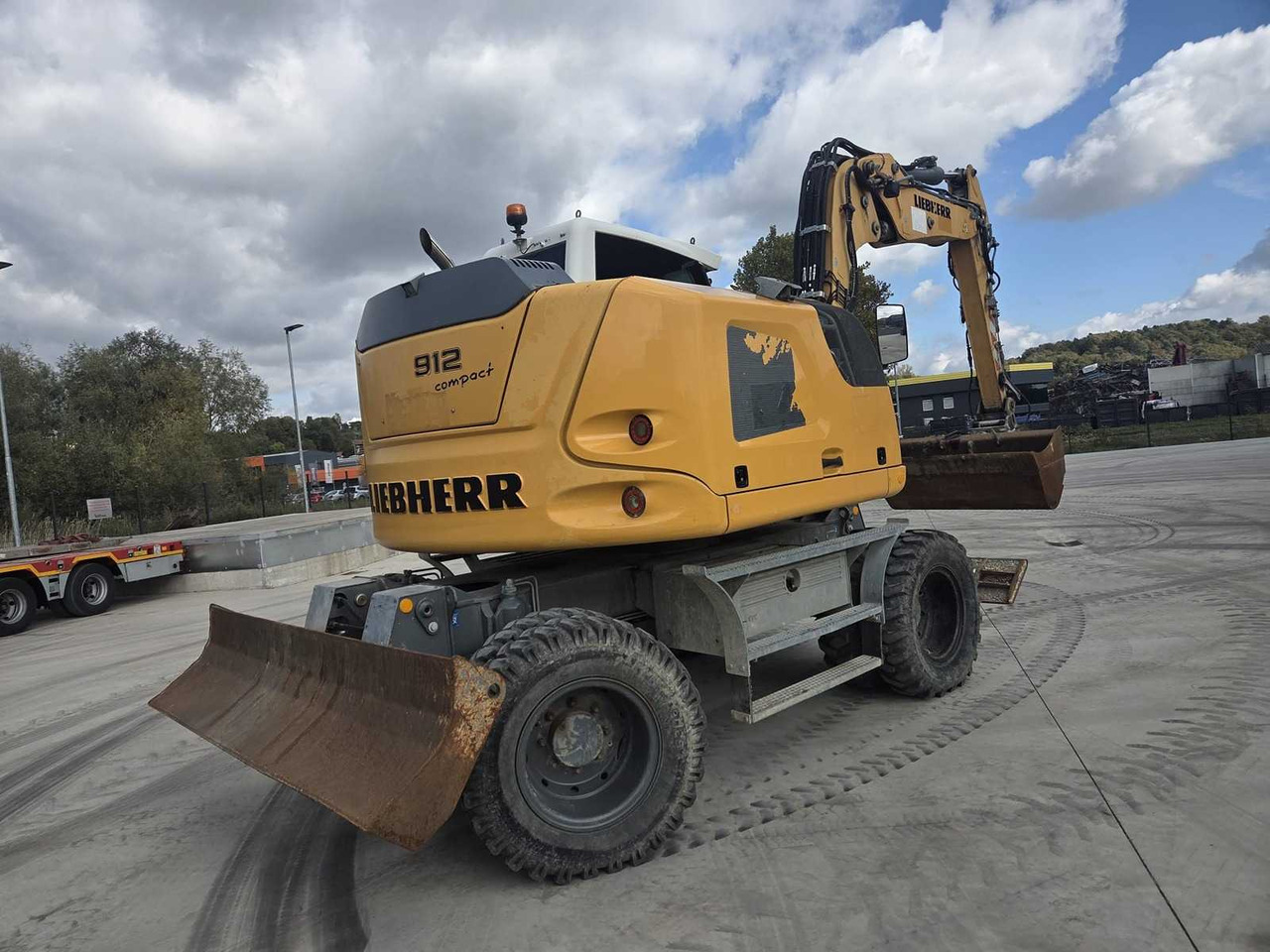 LIEBHERR - 912 COMPACT LITRONIC - WHEELED EXCAVATOR - 2017 - Escavatore gommato: foto 5 LIEBHERR - 912 COMPACT LITRONIC - WHEELED EXCAVATOR - 2017 - Escavatore gommato: foto 5