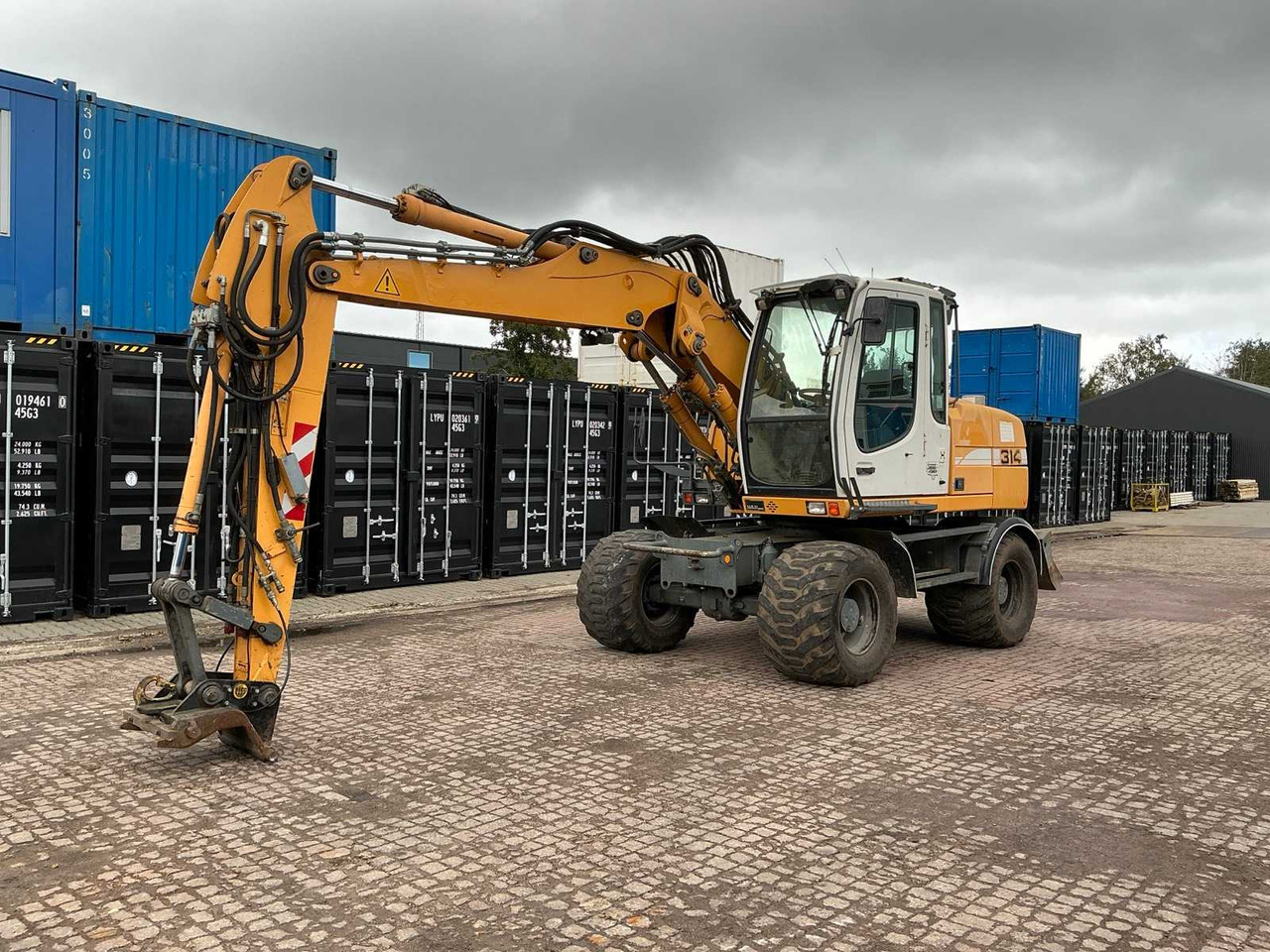 LIEBHERR A314 WHEELED EXCAVATOR - Escavatore gommato: foto 1 LIEBHERR A314 WHEELED EXCAVATOR - Escavatore gommato: foto 1