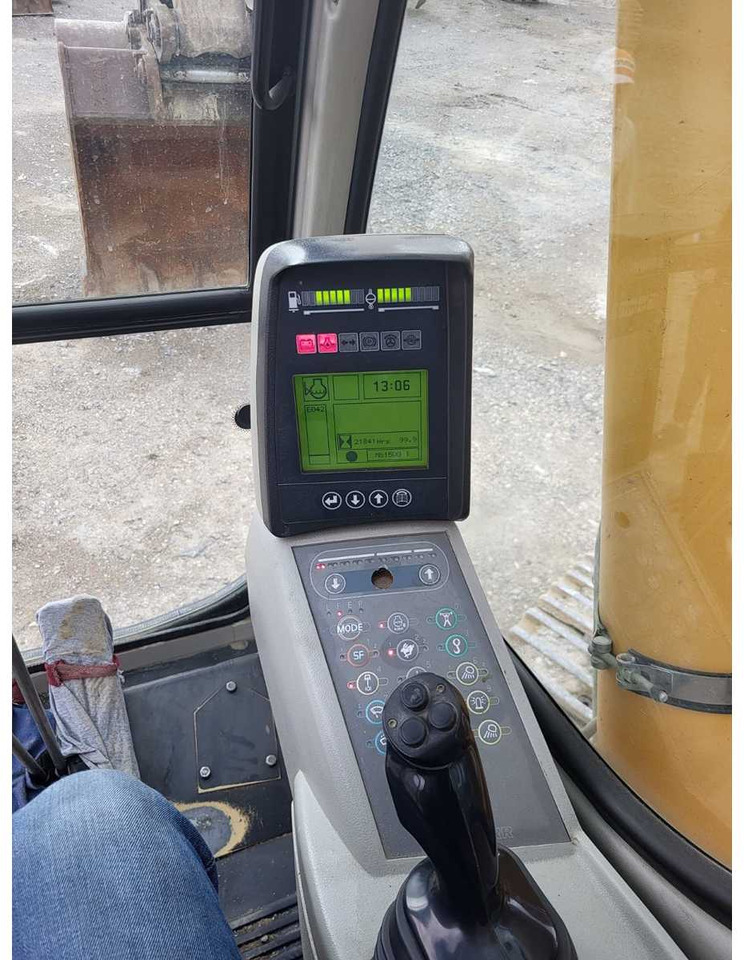 LIEBHERR R924 C SL - Escavatore cingolato: foto 5 LIEBHERR R924 C SL - Escavatore cingolato: foto 5