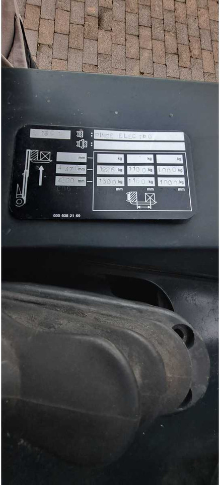 Carrello elevatore LINDE - E18C-02 - 2004 - FORKLIFT TRUCKS: foto 12 Carrello elevatore LINDE - E18C-02 - 2004 - FORKLIFT TRUCKS: foto 12