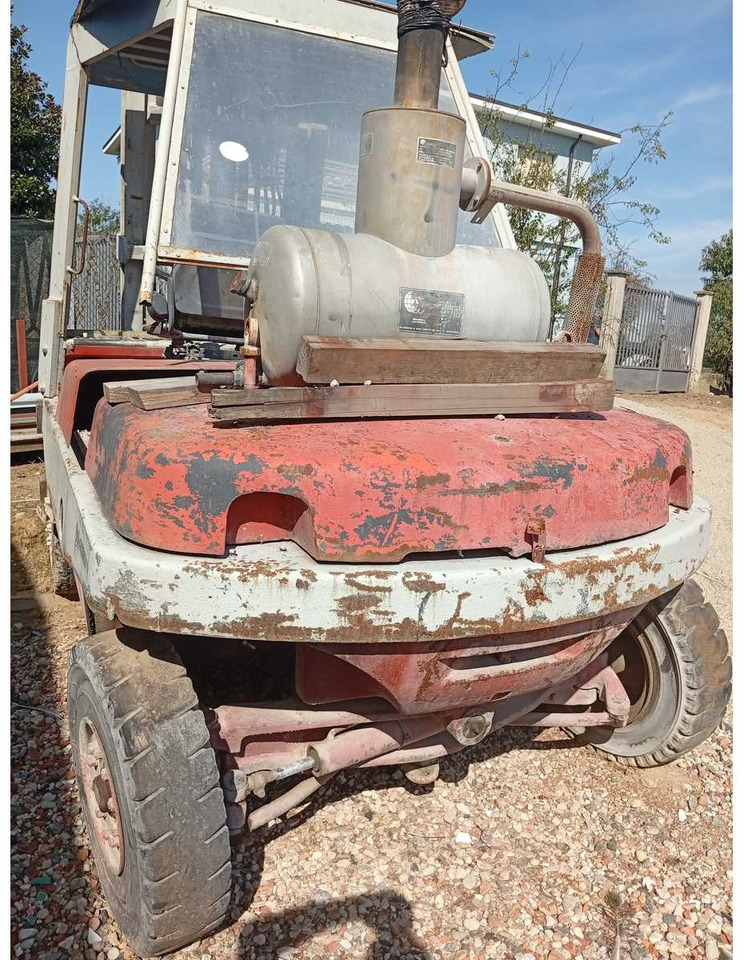 LINDE - H70D - DIESEL FORKLIFT - 2000 - Carrello elevatore: foto 2 LINDE - H70D - DIESEL FORKLIFT - 2000 - Carrello elevatore: foto 2