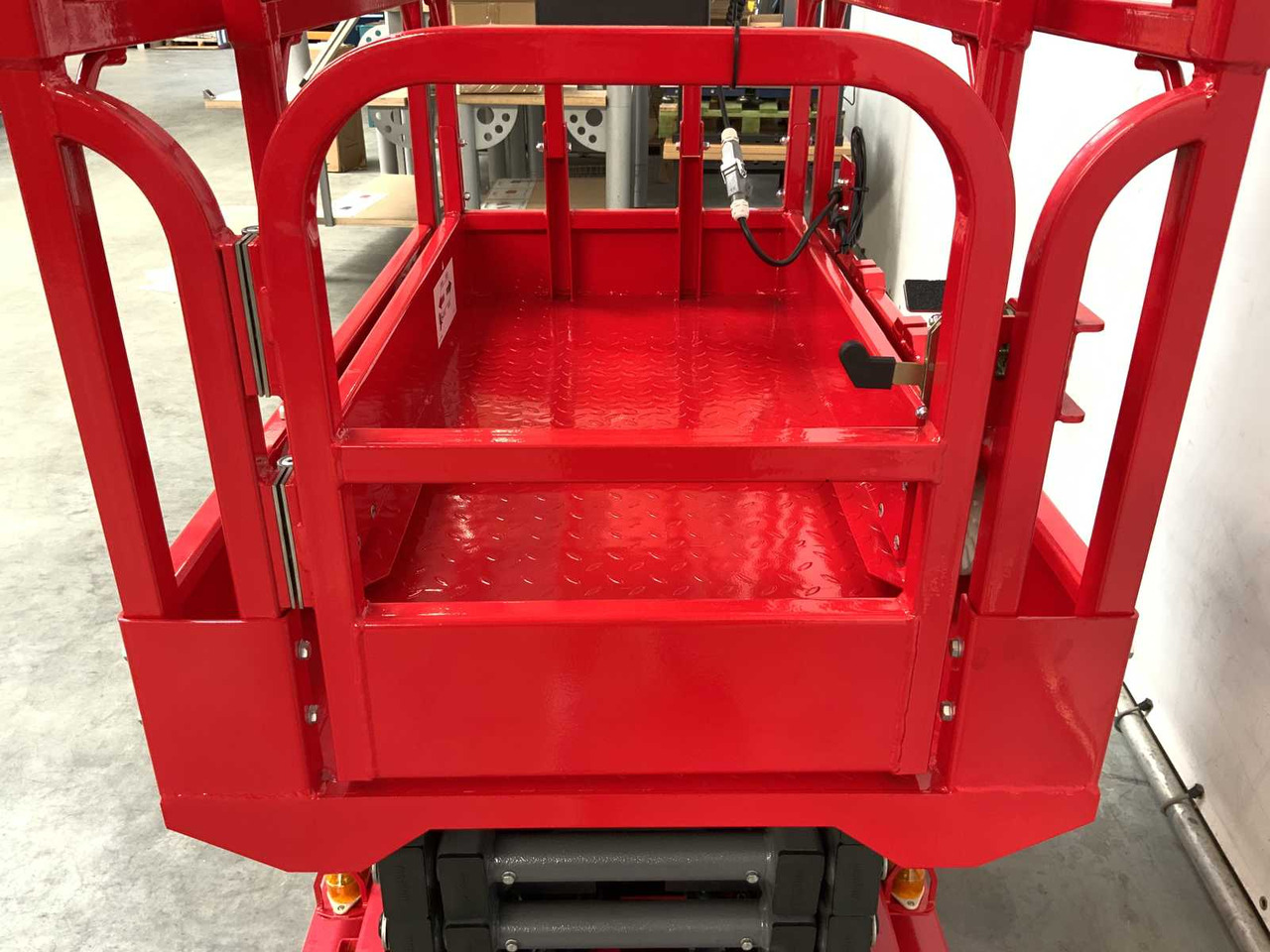 Piattaforma aerea MANTALL XE-60 MINI - SCISSOR LIFT AERIAL PLATFORM 6.4M 2024: foto 18 Piattaforma aerea MANTALL XE-60 MINI - SCISSOR LIFT AERIAL PLATFORM 6.4M 2024: foto 18