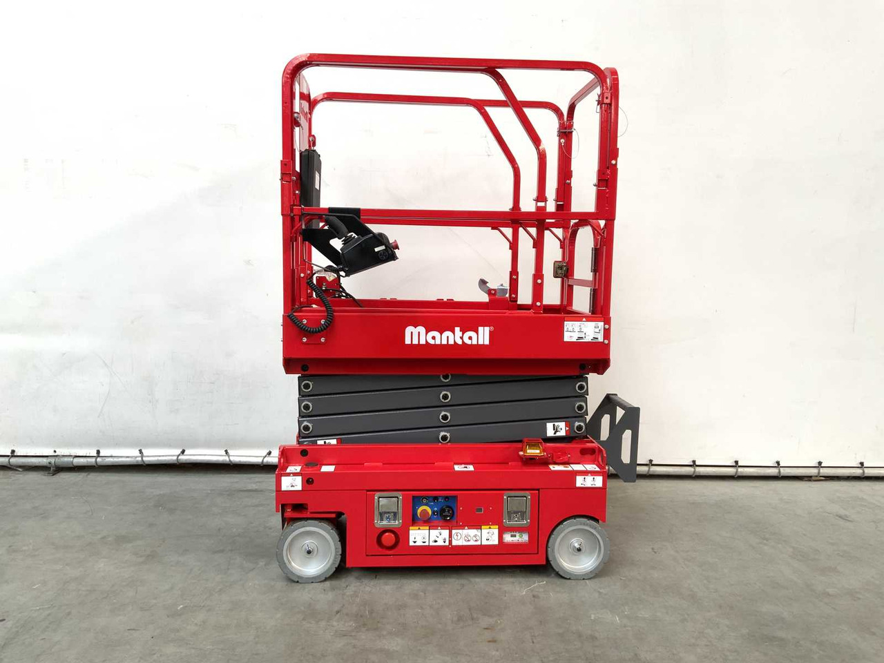 MANTALL - XE-60 MINI - SCISSOR LIFT AERIAL PLATFORM 6.4M - Piattaforma aerea: foto 1 MANTALL - XE-60 MINI - SCISSOR LIFT AERIAL PLATFORM 6.4M - Piattaforma aerea: foto 1