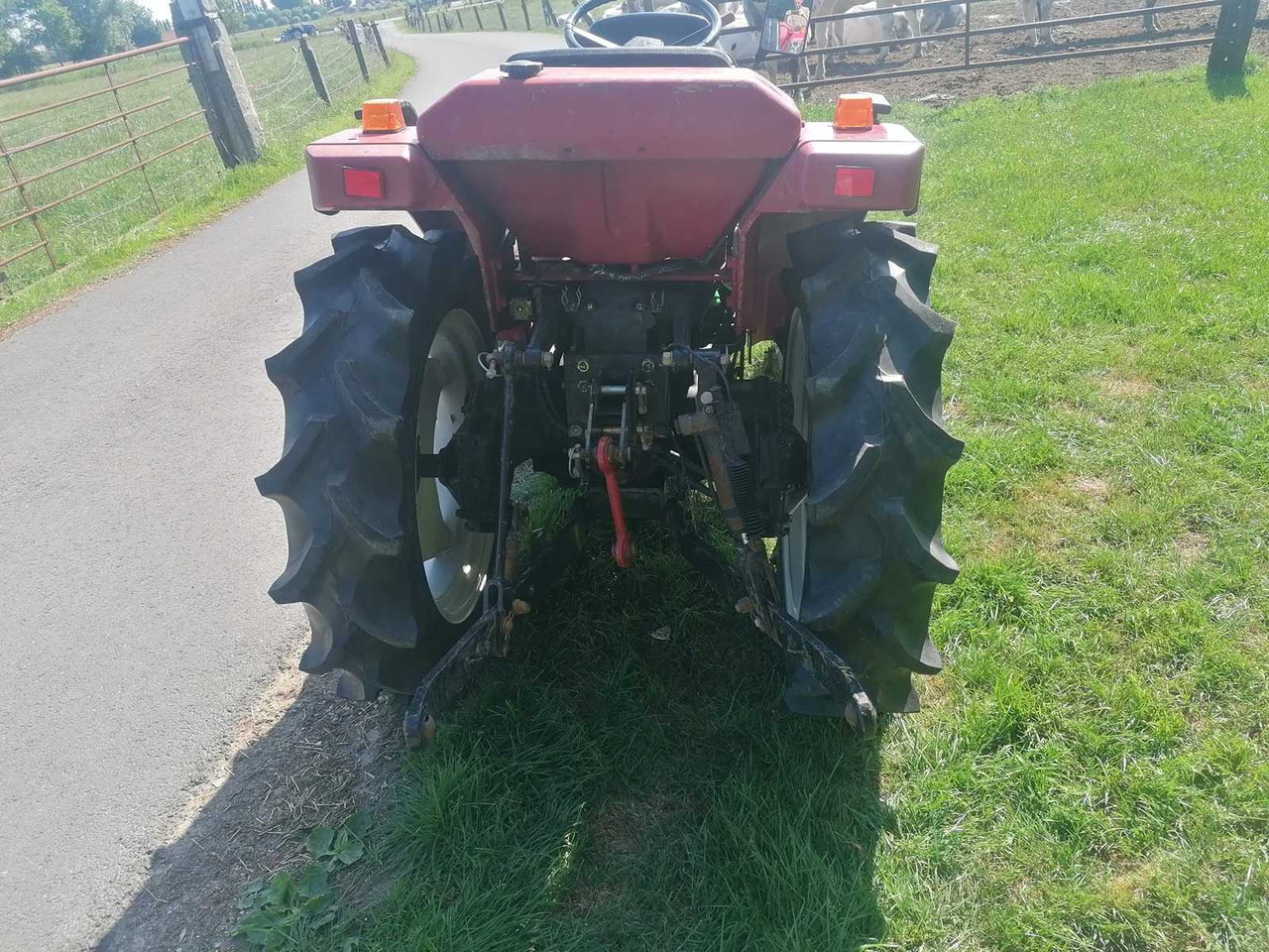 Mitsubishi MT205 - Trattore piccolo: foto 3 Mitsubishi MT205 - Trattore piccolo: foto 3