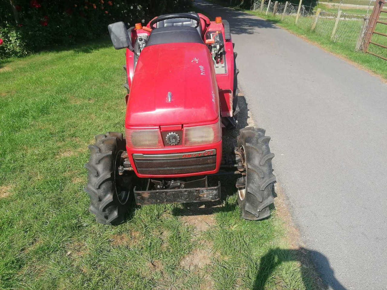 Mitsubishi MT205 - Trattore piccolo: foto 2 Mitsubishi MT205 - Trattore piccolo: foto 2