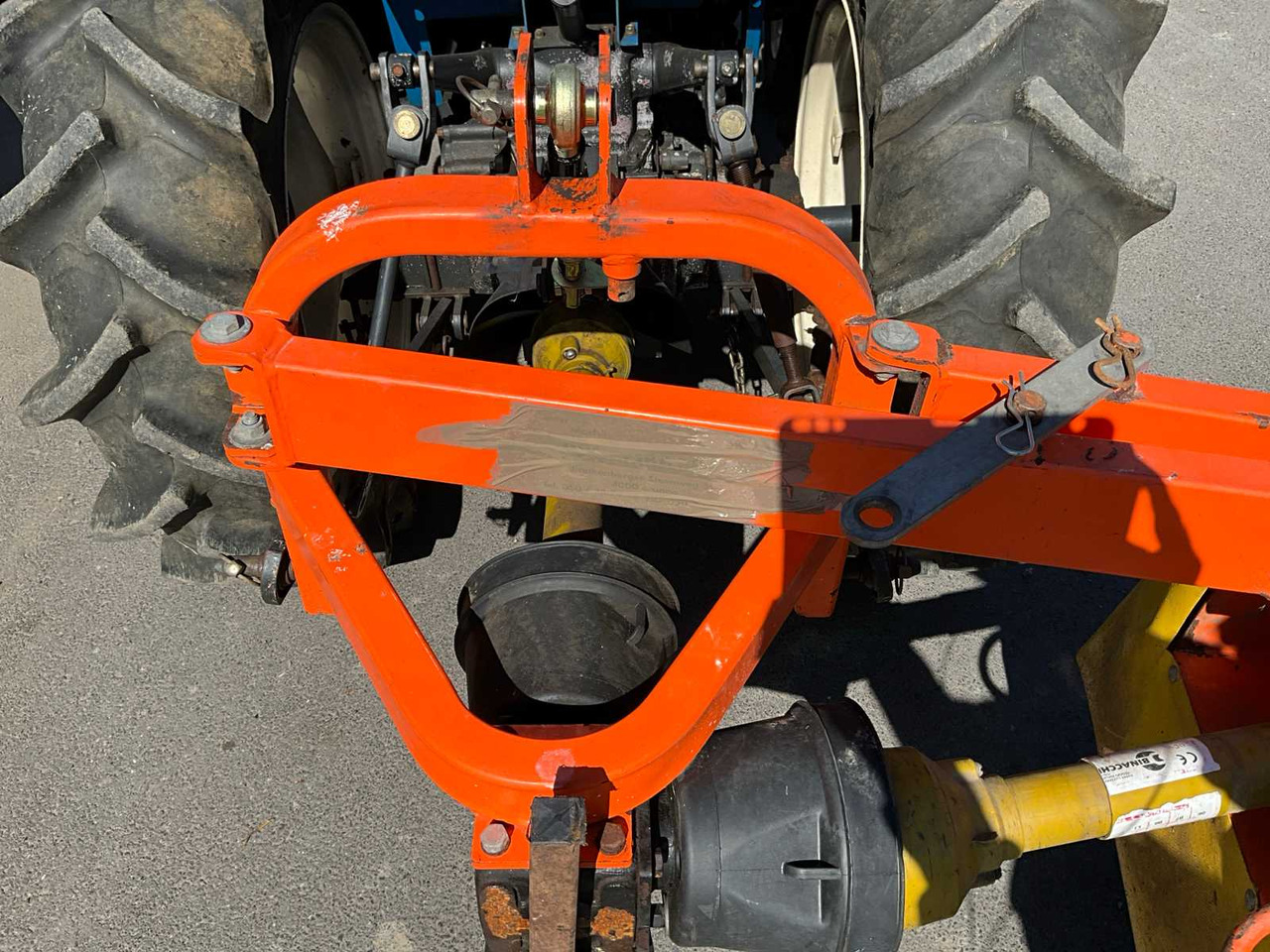 Mounted cutting deck for mini tractor - Trattore piccolo: foto 4 Mounted cutting deck for mini tractor - Trattore piccolo: foto 4