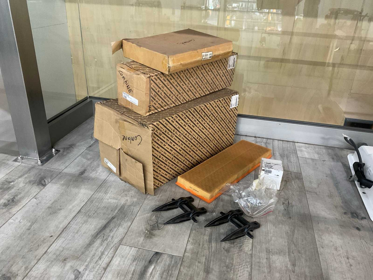 NEW HOLLAND CX 8060 COMBINE HARVESTER PARTS - Mietitrebbia: foto 1 NEW HOLLAND CX 8060 COMBINE HARVESTER PARTS - Mietitrebbia: foto 1