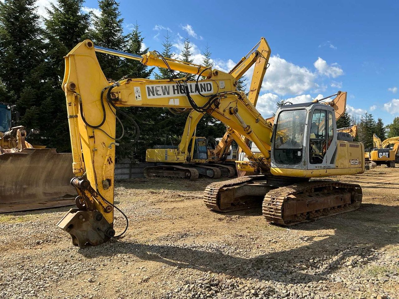 NEW HOLLAND KOBELCO NEW HOLLAND KOBELCO - E 215B - TRACKED EXCAVATOR - 2007 - Escavatore cingolato: foto 1 NEW HOLLAND KOBELCO NEW HOLLAND KOBELCO - E 215B - TRACKED EXCAVATOR - 2007 - Escavatore cingolato: foto 1