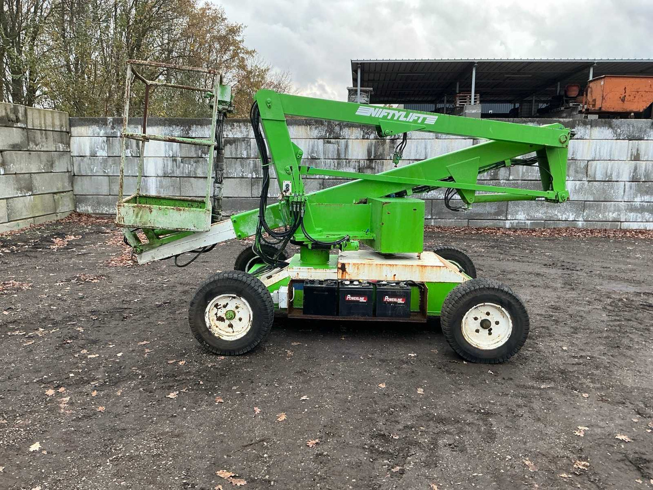 NIFTYLIFT AERIAL PLATFORM DEFECTIVE - Piattaforma aerea: foto 2 NIFTYLIFT AERIAL PLATFORM DEFECTIVE - Piattaforma aerea: foto 2