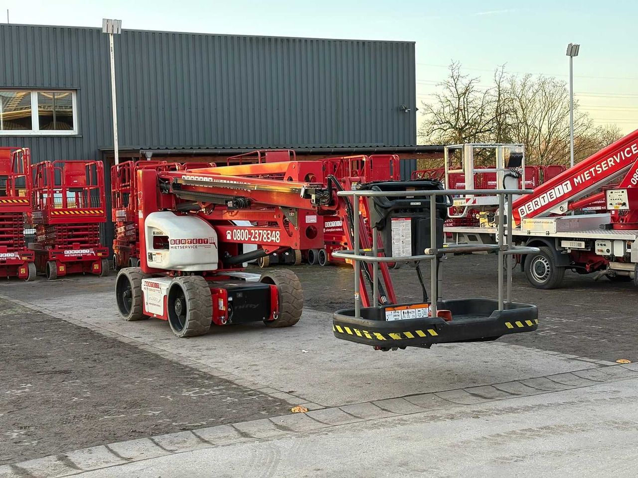 NIFTYLIFT - HR 17 NE SERIES III / MK3 - 2014 - ARTICULATED TELESCOPIC BOOM LIFT - Piattaforma aerea: foto 5 NIFTYLIFT - HR 17 NE SERIES III / MK3 - 2014 - ARTICULATED TELESCOPIC BOOM LIFT - Piattaforma aerea: foto 5