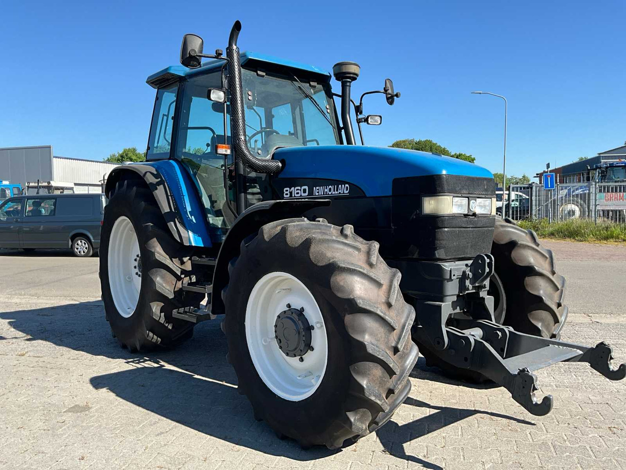 New Holland 8160 - Trattore: foto 4 New Holland 8160 - Trattore: foto 4