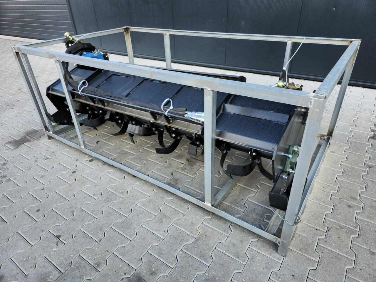 Rhino-Cross 1110x2160x800 - Coltivatore: foto 1 Rhino-Cross 1110x2160x800 - Coltivatore: foto 1