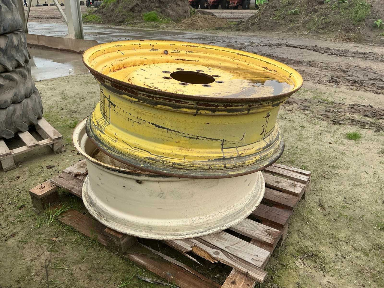 Rim 960 (38")x 300 - Cerchi e pneumatici per Trattore: foto 4 Rim 960 (38")x 300 - Cerchi e pneumatici per Trattore: foto 4