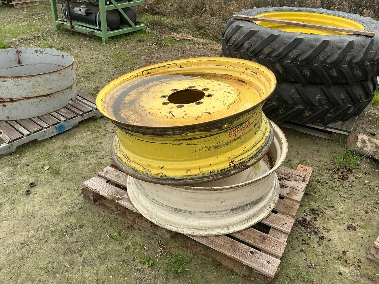 Rim 960 (38")x 300 - Cerchi e pneumatici per Trattore: foto 1 Rim 960 (38")x 300 - Cerchi e pneumatici per Trattore: foto 1