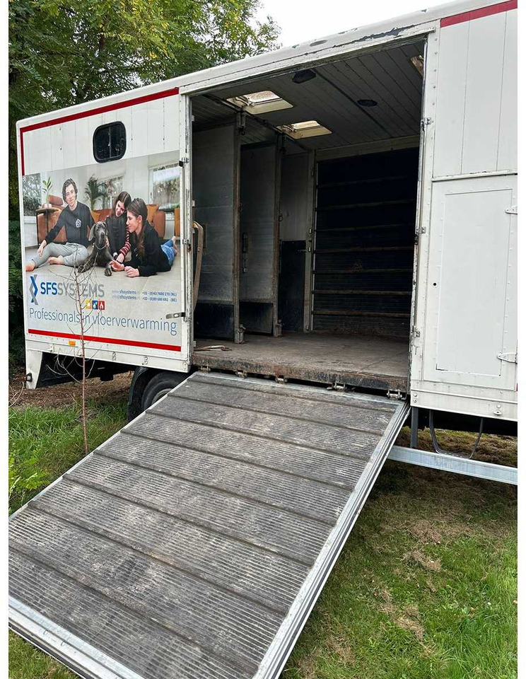 2002 VOLVO FL220 FL6H42R HORSE TRUCK - Rimorchio: foto 2 2002 VOLVO FL220 FL6H42R HORSE TRUCK - Rimorchio: foto 2