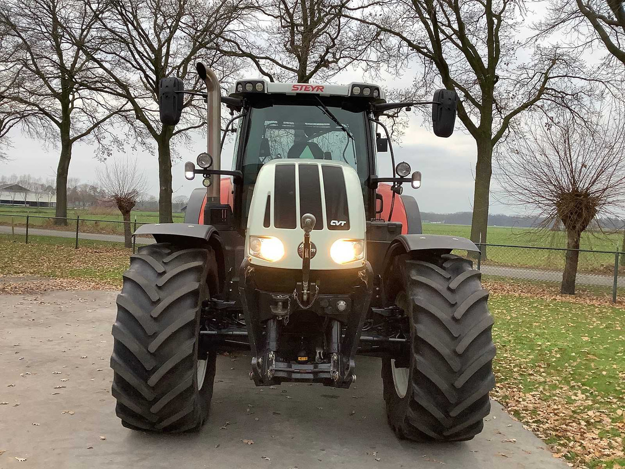 STEYR - 2016 - CVT 6240 - ALL-WHEEL DRIVE FARM TRACTOR - Trattore: foto 2 STEYR - 2016 - CVT 6240 - ALL-WHEEL DRIVE FARM TRACTOR - Trattore: foto 2