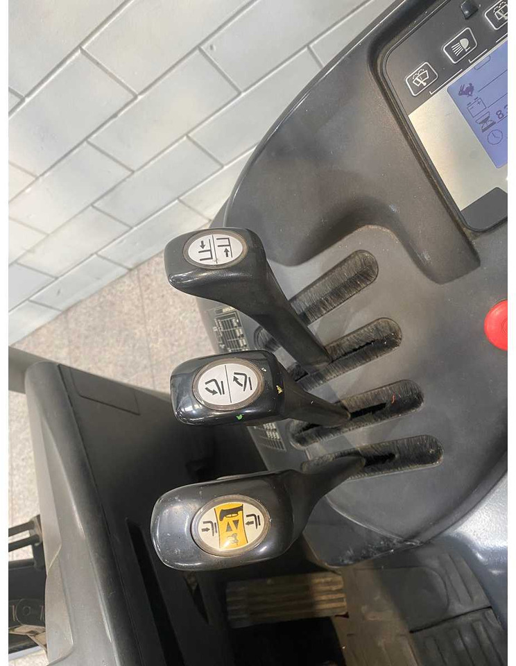 Carrello elevatore STILL - 2006 - RX20-20 - FORKLIFT: foto 13 Carrello elevatore STILL - 2006 - RX20-20 - FORKLIFT: foto 13