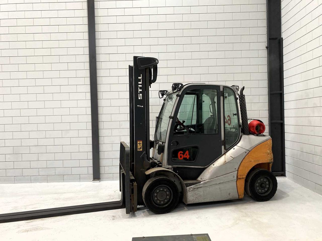 STILL - 2016 - RX 70-40 T - FORKLIFT - SIDE-SHIFT - Carrello elevatore: foto 2 STILL - 2016 - RX 70-40 T - FORKLIFT - SIDE-SHIFT - Carrello elevatore: foto 2