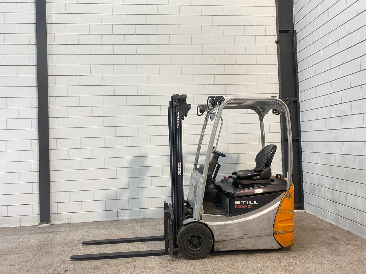 STILL - 2018 - RX50-13 - FORKLIFT TRUCK - Carrello elevatore: foto 1 STILL - 2018 - RX50-13 - FORKLIFT TRUCK - Carrello elevatore: foto 1