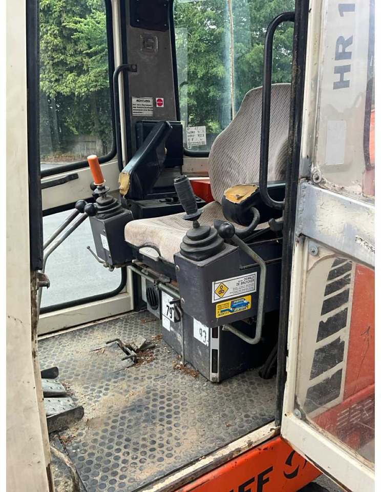 Escavatore cingolato Schaeff HR12: foto 17