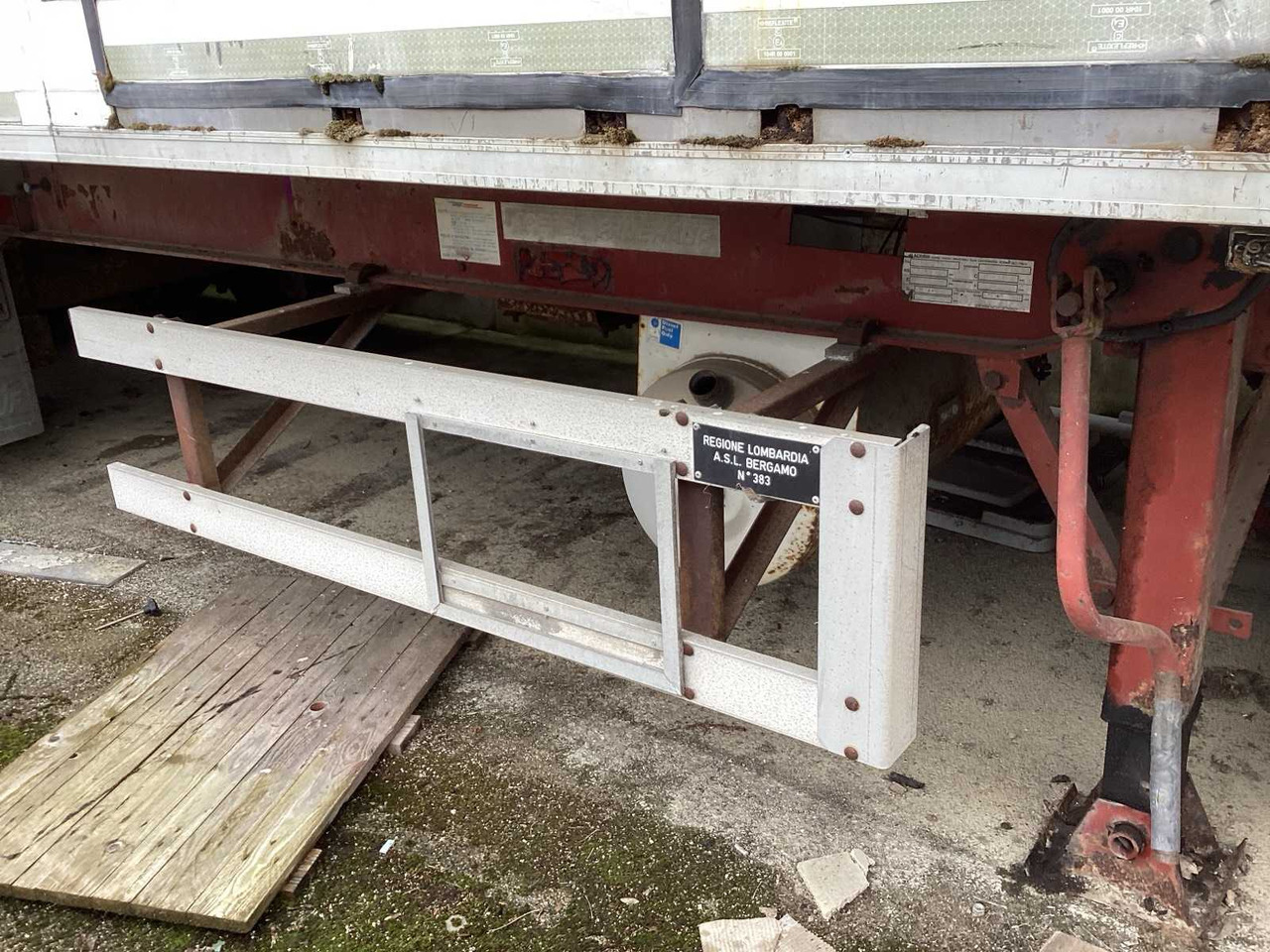 REFRIGERATED SEMI-TRAILER - Semirimorchio: foto 5 REFRIGERATED SEMI-TRAILER - Semirimorchio: foto 5