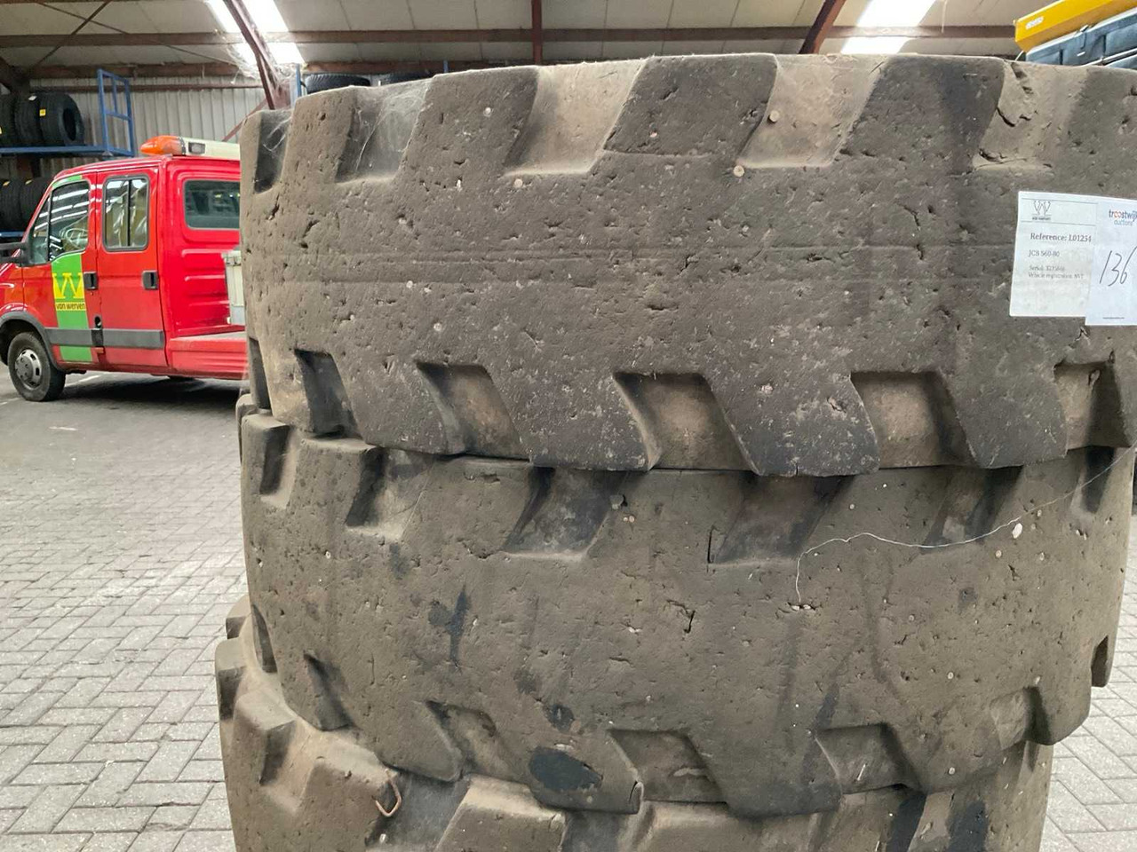 Shun Gin JCB verreiker - Cerchi e pneumatici per Trattore: foto 2 Shun Gin JCB verreiker - Cerchi e pneumatici per Trattore: foto 2