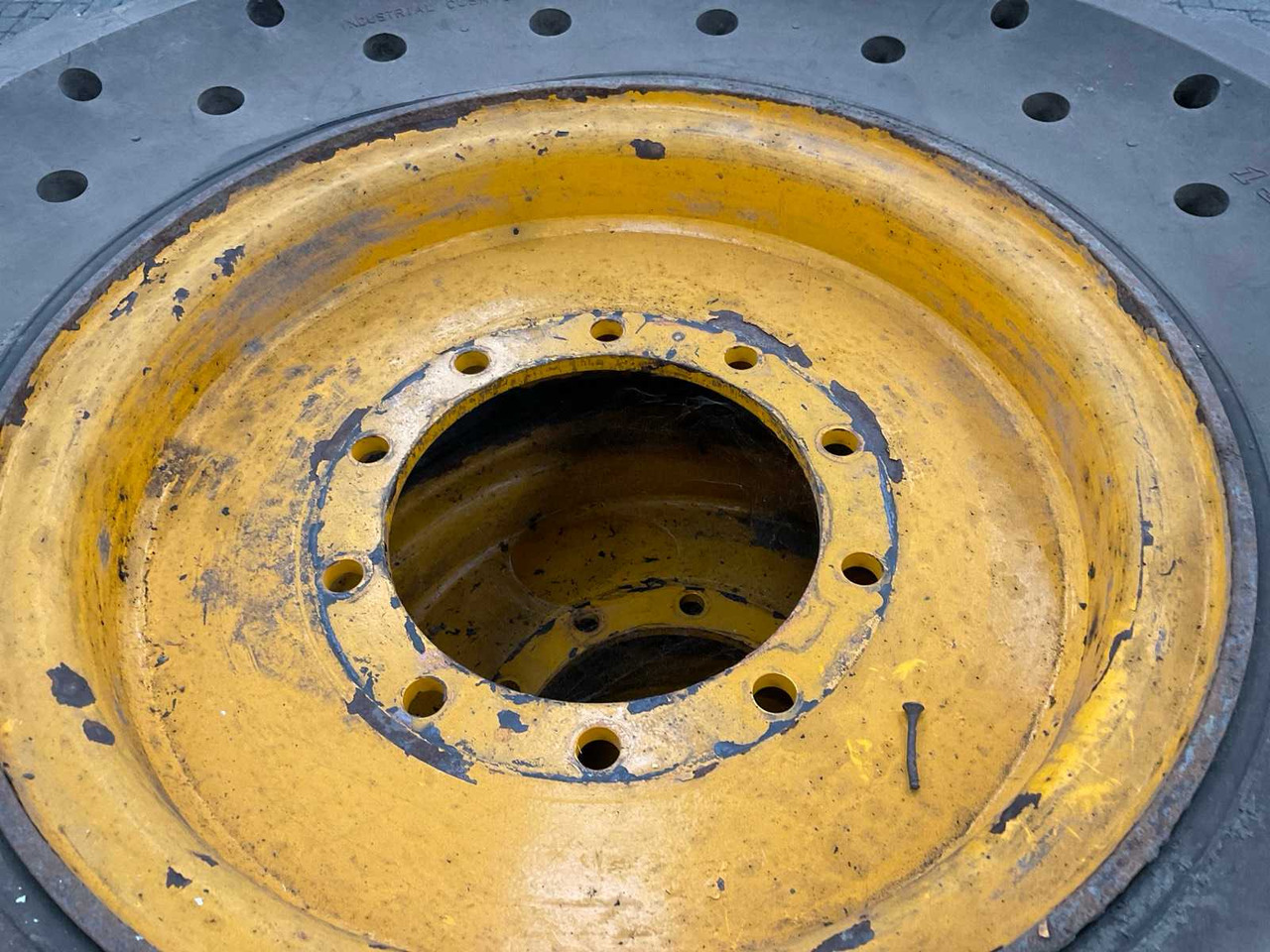 Shun Gin JCB verreiker - Cerchi e pneumatici per Trattore: foto 4 Shun Gin JCB verreiker - Cerchi e pneumatici per Trattore: foto 4