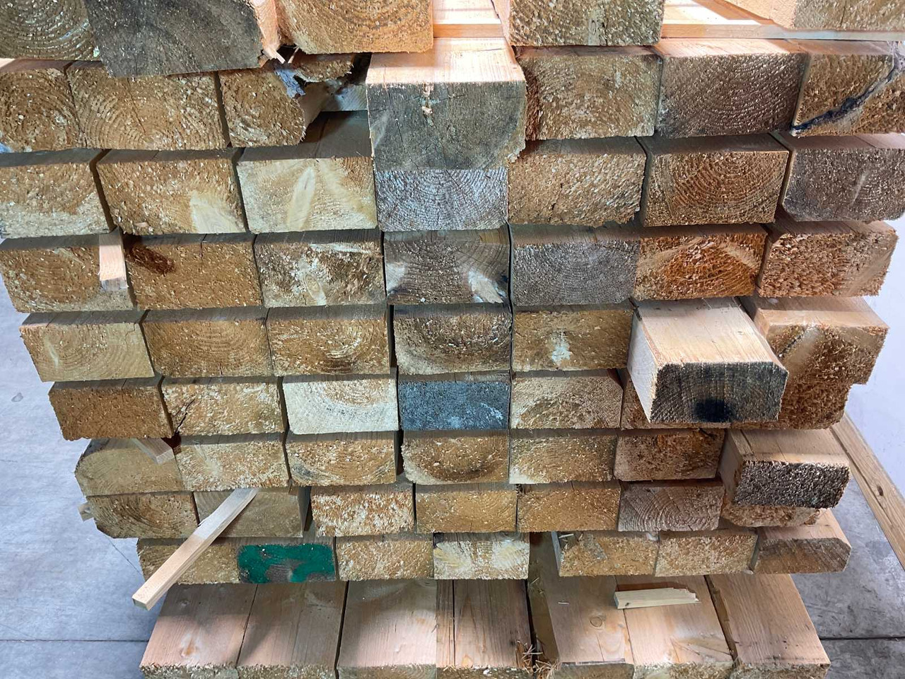 Spruce beam 500x15x8.5 cm (89x) - Attrezzatura da costruzione: foto 5 Spruce beam 500x15x8.5 cm (89x) - Attrezzatura da costruzione: foto 5