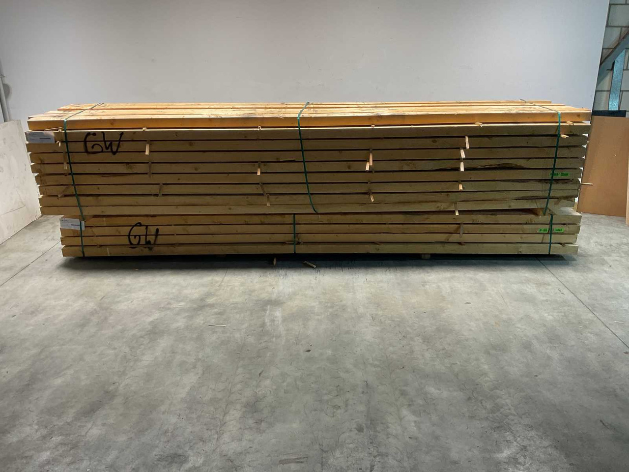 Spruce beam 500x15x8.5 cm (89x) - Attrezzatura da costruzione: foto 2 Spruce beam 500x15x8.5 cm (89x) - Attrezzatura da costruzione: foto 2