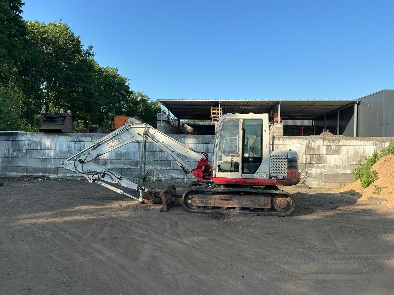 Takeuchi TB175 - Escavatore cingolato: foto 2 Takeuchi TB175 - Escavatore cingolato: foto 2