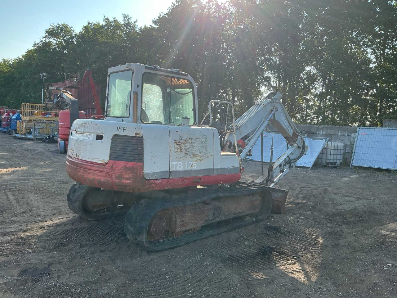 Takeuchi TB175 - Escavatore cingolato: foto 4 Takeuchi TB175 - Escavatore cingolato: foto 4