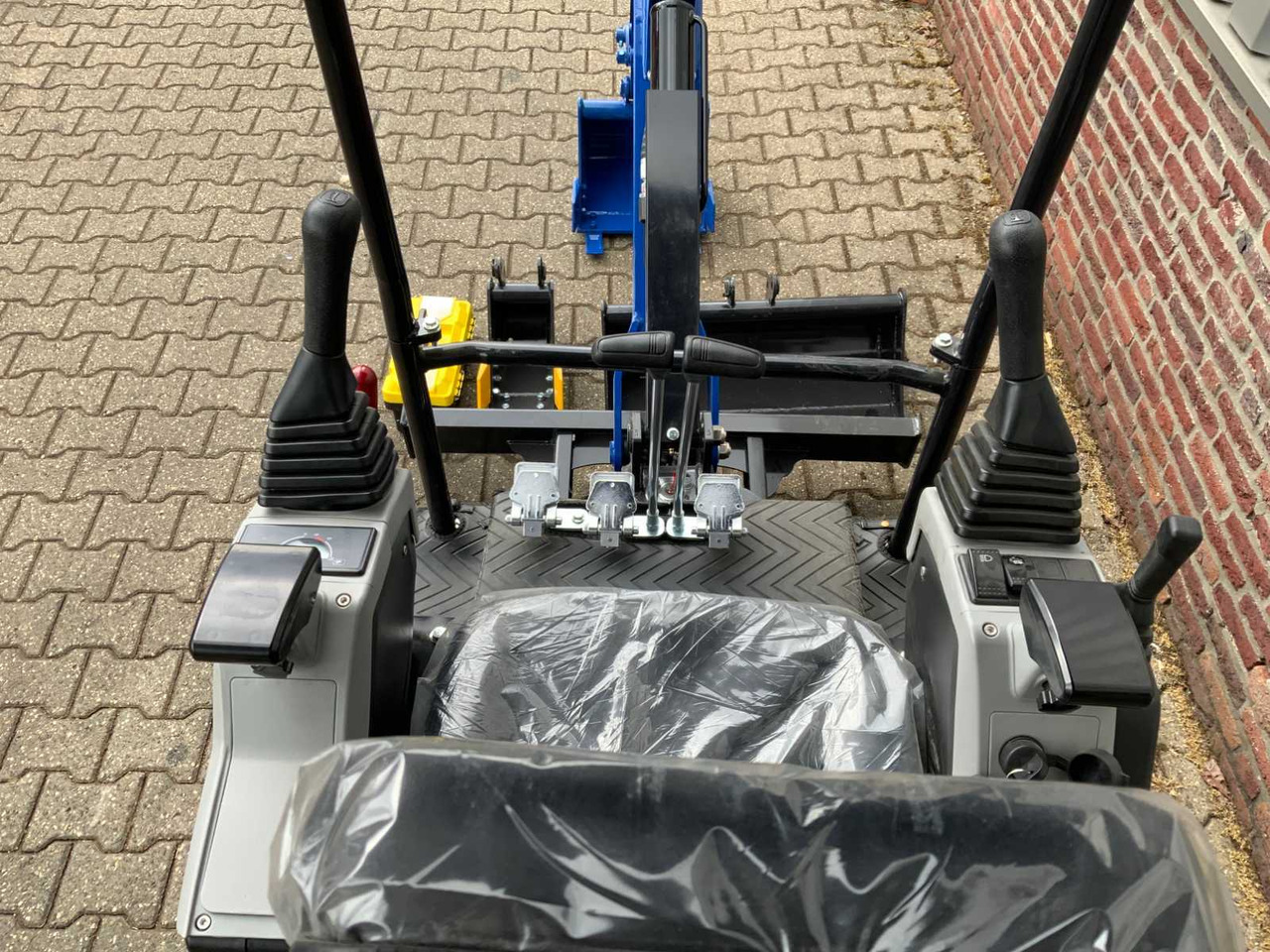 Miniescavatore UF Equipment NM-18: foto 9