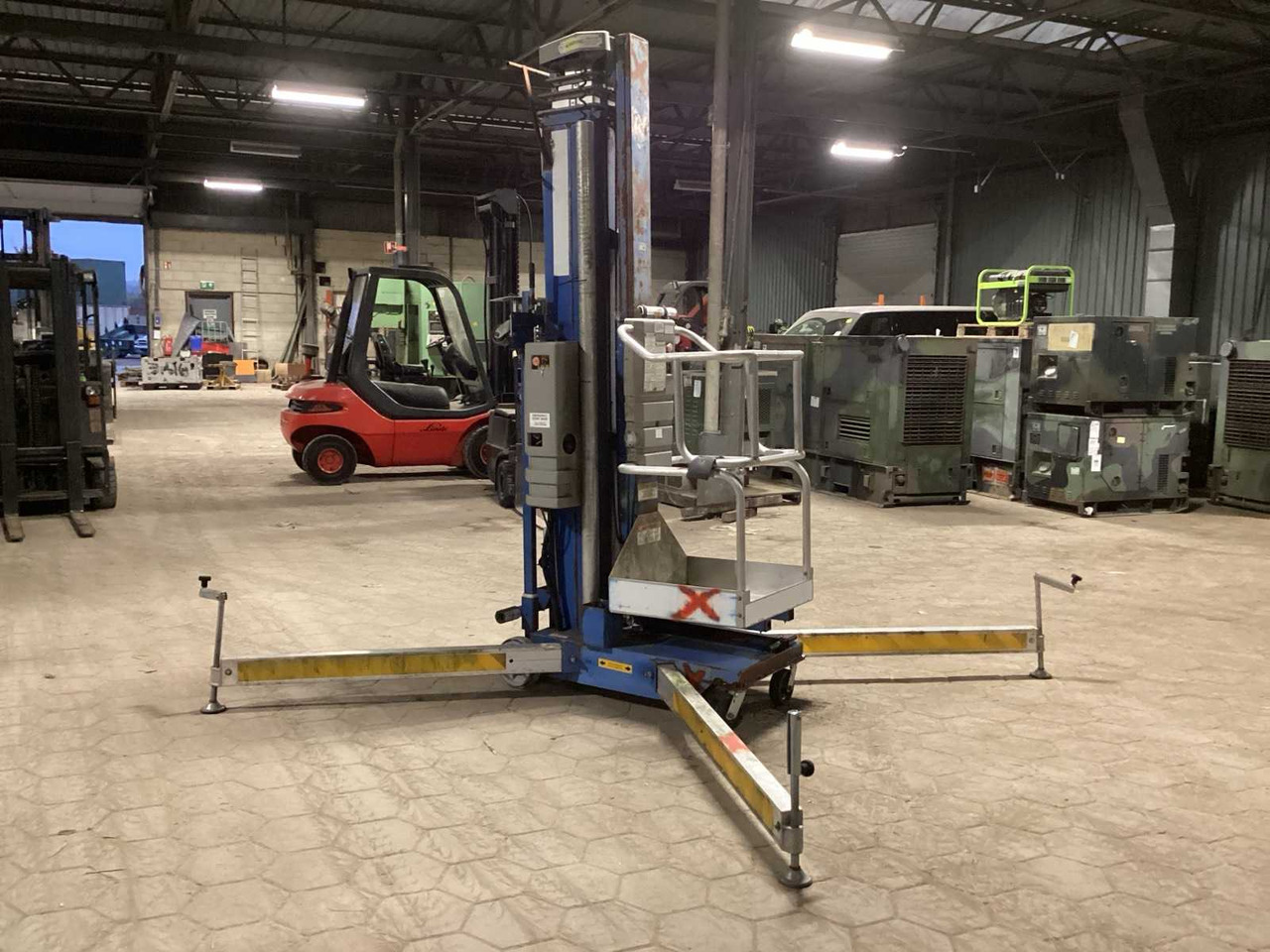 UPRIGHT 68003-002.96 AERIAL PLATFORM - Piattaforma aerea: foto 3 UPRIGHT 68003-002.96 AERIAL PLATFORM - Piattaforma aerea: foto 3