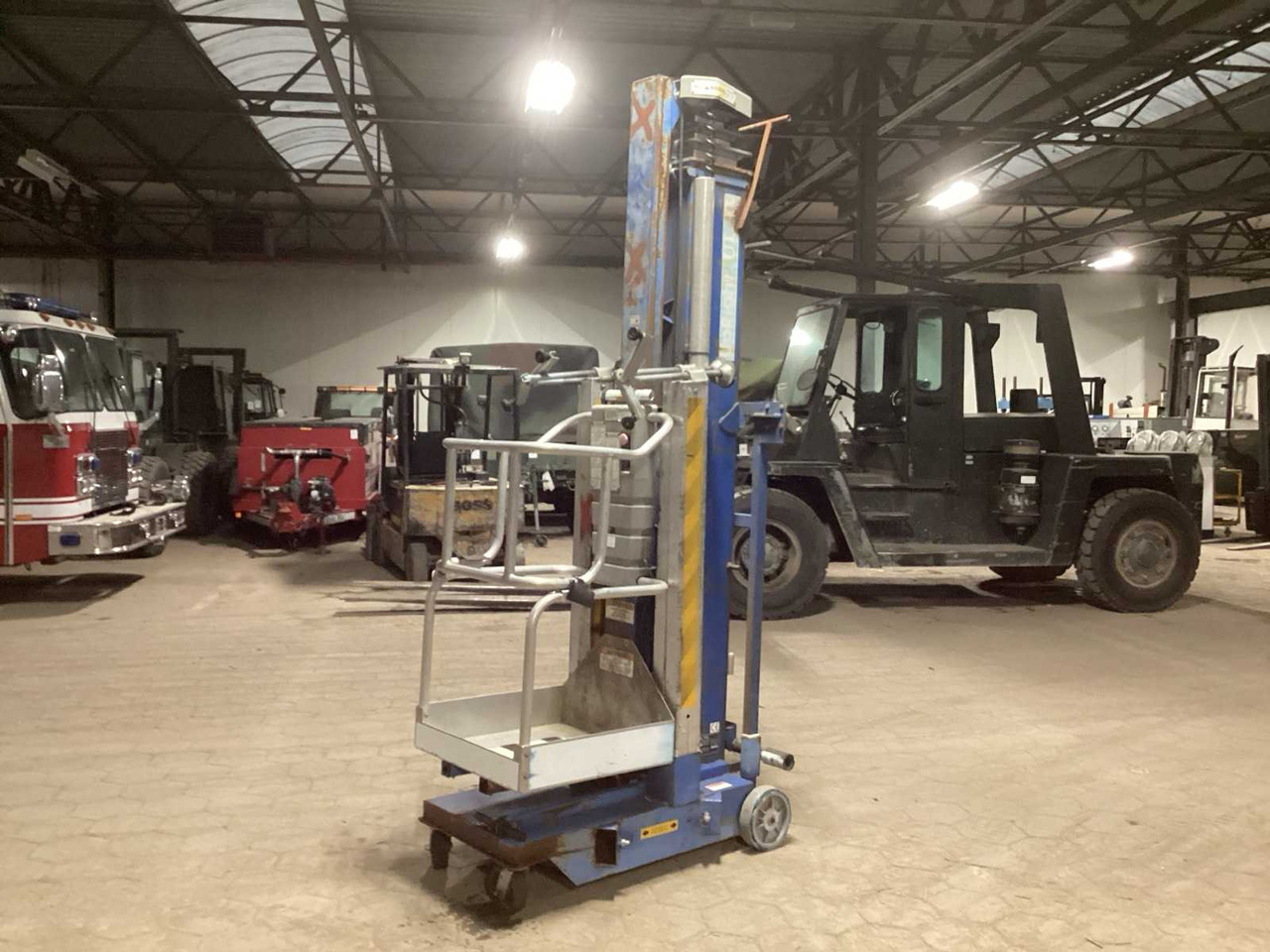 UPRIGHT 68003-002.96 AERIAL PLATFORM - Piattaforma aerea: foto 1 UPRIGHT 68003-002.96 AERIAL PLATFORM - Piattaforma aerea: foto 1