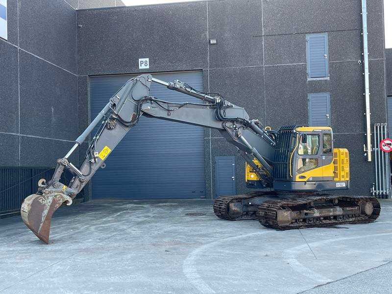 VOLVO - 2014 - ECR 235 DL - CRAWLER EXCAVATOR - Escavatore gommato: foto 1 VOLVO - 2014 - ECR 235 DL - CRAWLER EXCAVATOR - Escavatore gommato: foto 1