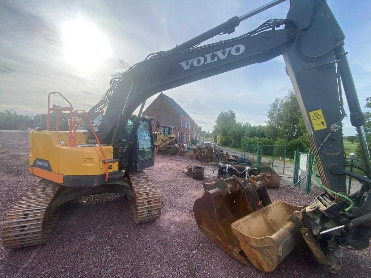 VOLVO ECR 235EL 25 TON CRAWLER EXCAVATOR - Escavatore: foto 5 VOLVO ECR 235EL 25 TON CRAWLER EXCAVATOR - Escavatore: foto 5