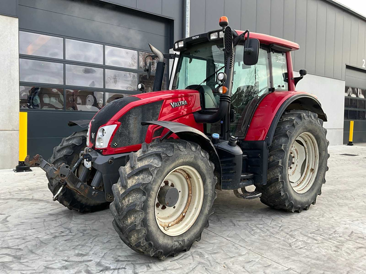 Valtra N123S - Trattore: foto 1 Valtra N123S - Trattore: foto 1