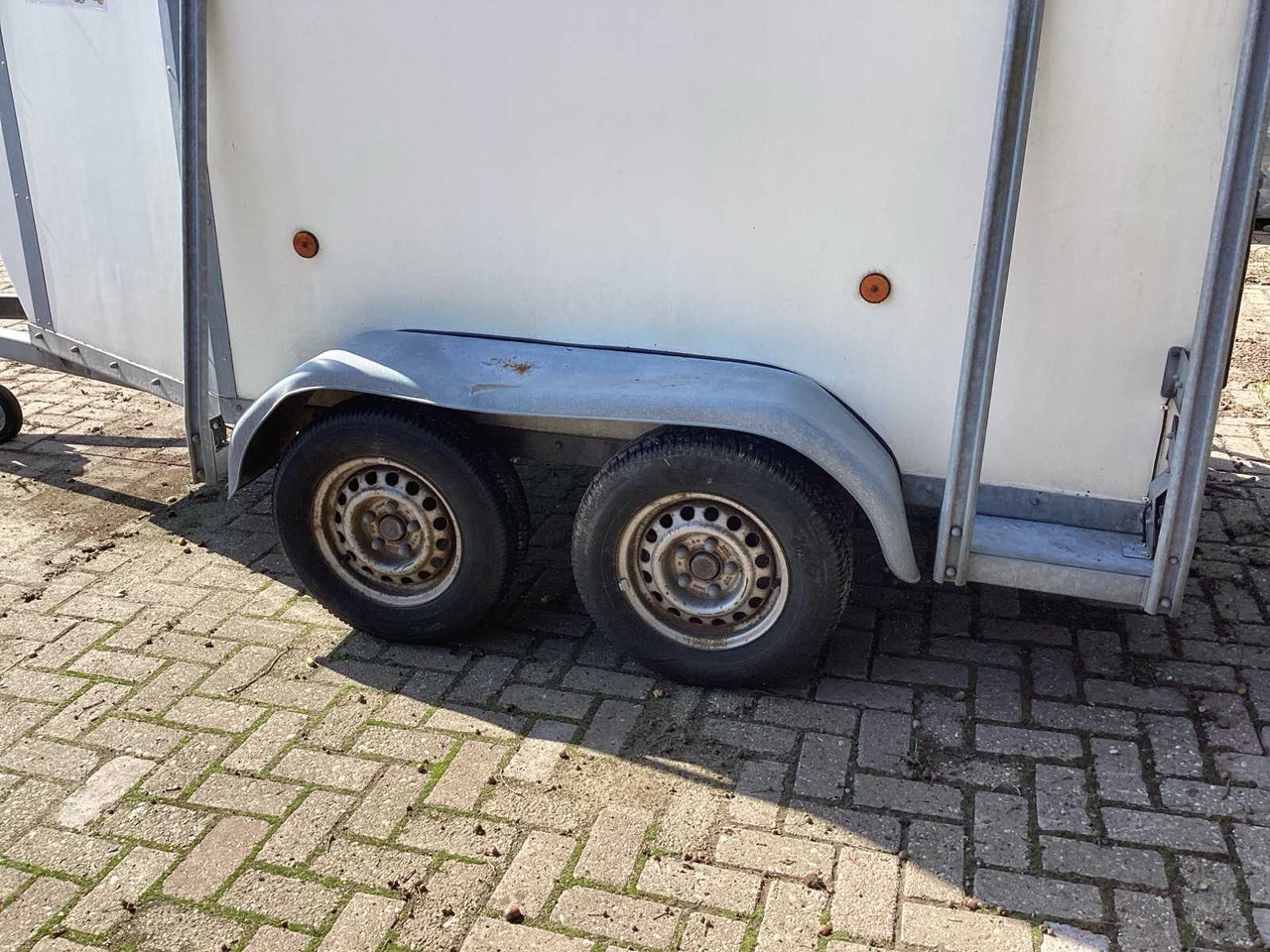 Westtrailers PT135 - Rimorchio trasporto bestiame: foto 5 Westtrailers PT135 - Rimorchio trasporto bestiame: foto 5