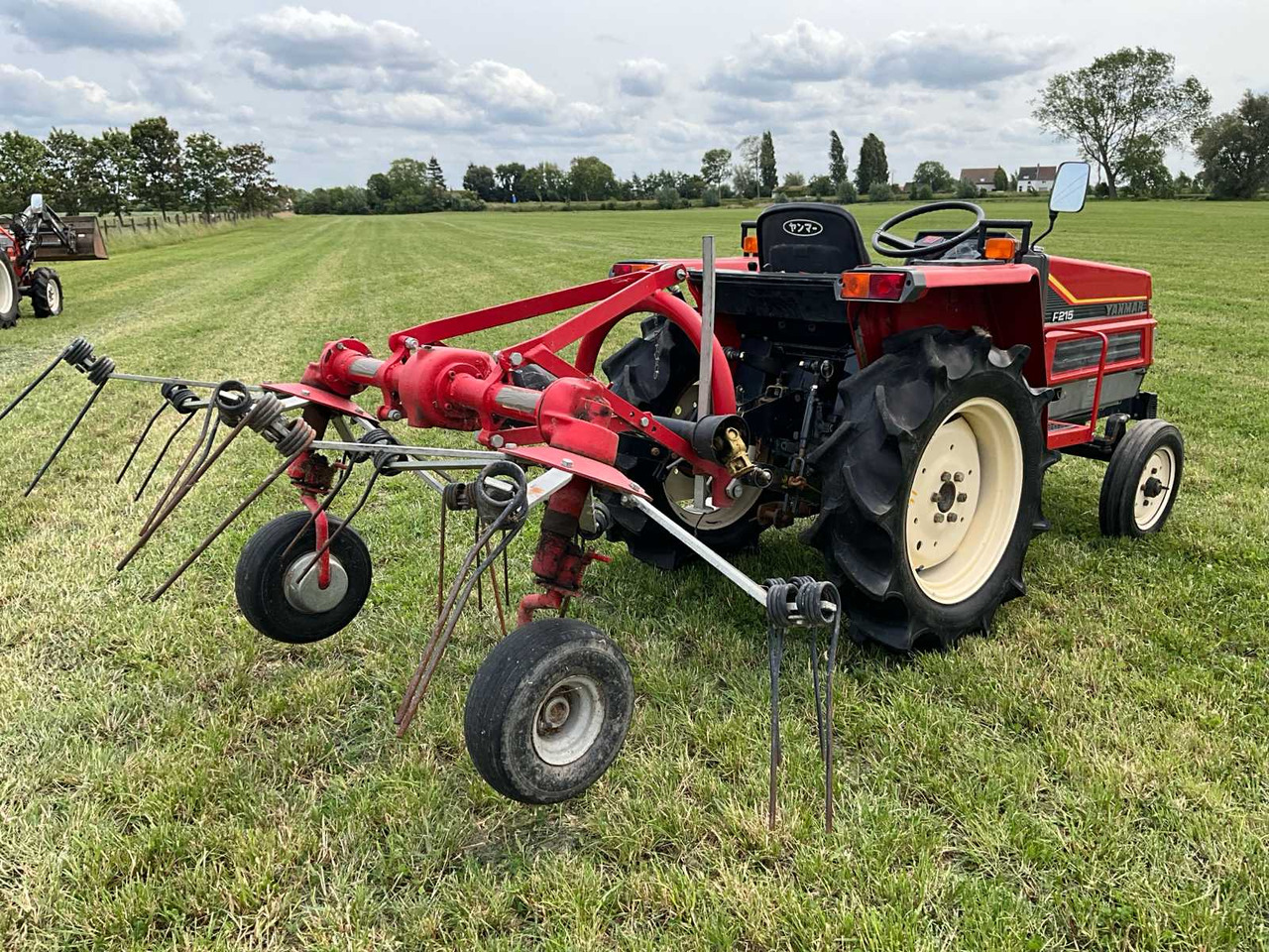 Yanmar F215 - Trattore piccolo: foto 5 Yanmar F215 - Trattore piccolo: foto 5