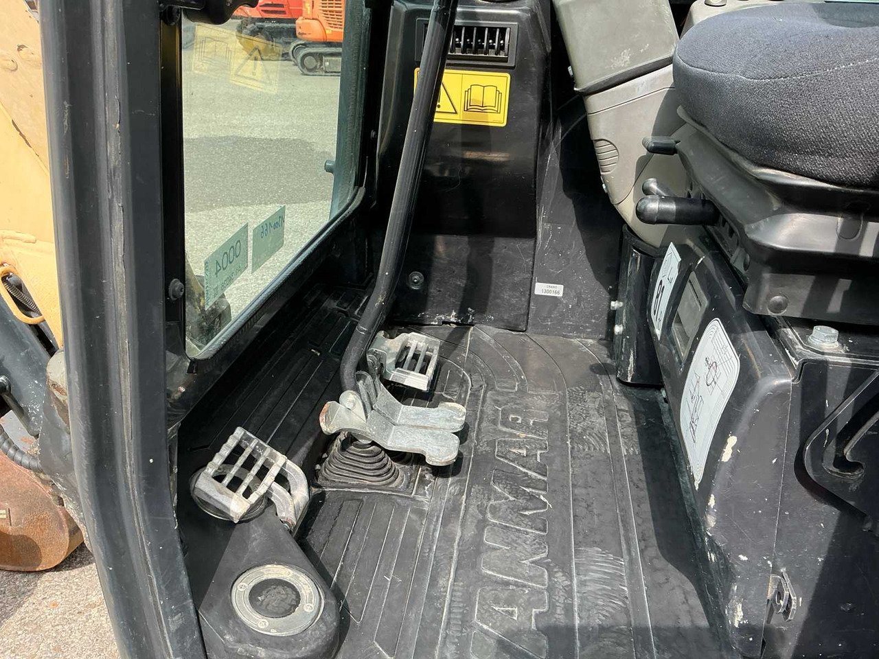 Escavatore cingolato Yanmar VIO25-4: foto 32