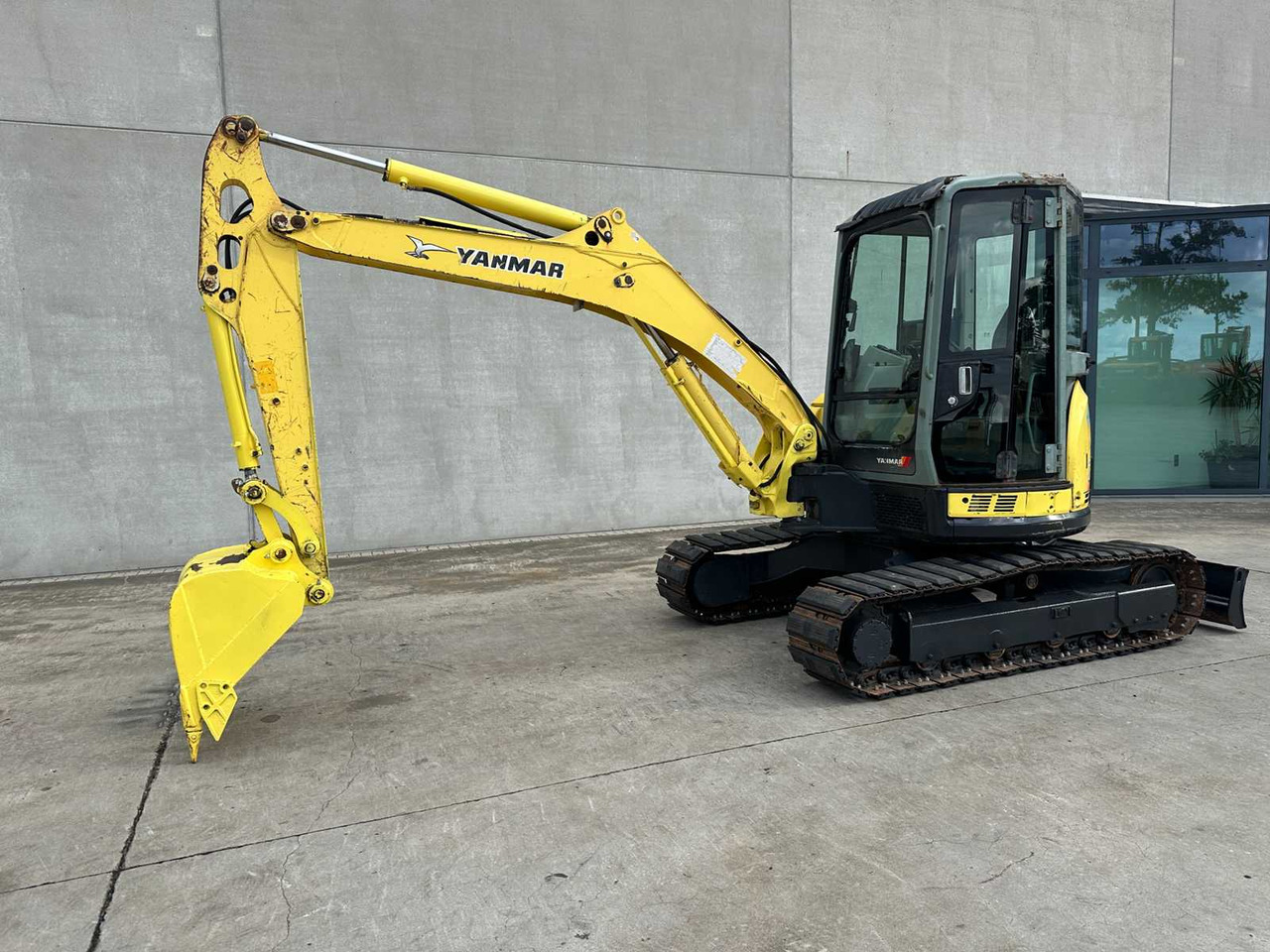Yanmar YANMAR - 2010 - VIO55-5B - MIDI EXCAVATOR - Escavatore cingolato: foto 1 Yanmar YANMAR - 2010 - VIO55-5B - MIDI EXCAVATOR - Escavatore cingolato: foto 1