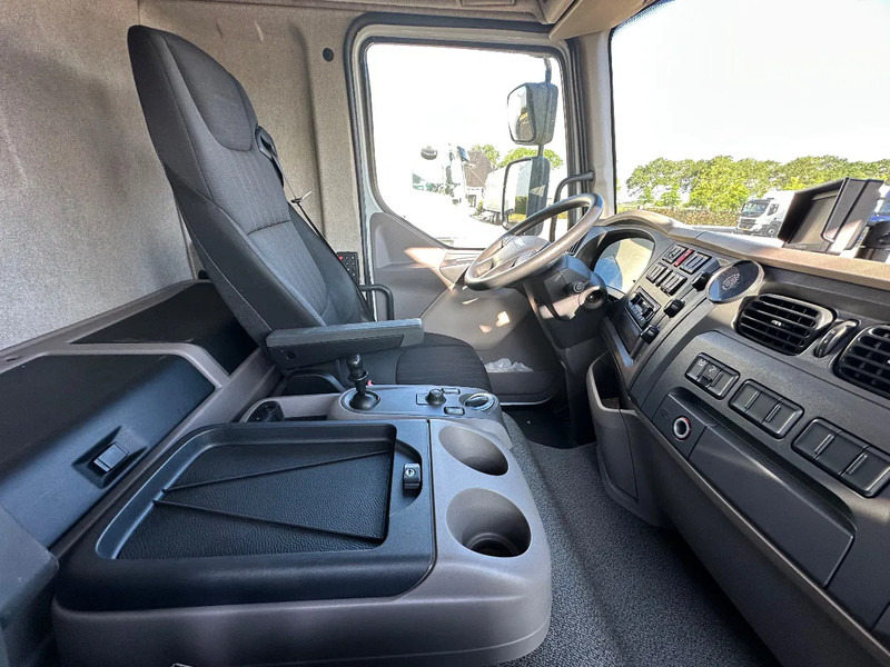 DAF LF 210 LF.14.210 EURO6. KOELBAKWAGEN MET LAADKLEP - Autocarro frigorifero: foto 3 DAF LF 210 LF.14.210 EURO6. KOELBAKWAGEN MET LAADKLEP - Autocarro frigorifero: foto 3